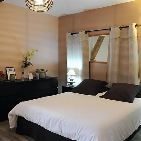 Escale En Charolais Brionnais Bed & Breakfast Saint-Julien-de-Civry Room photo
